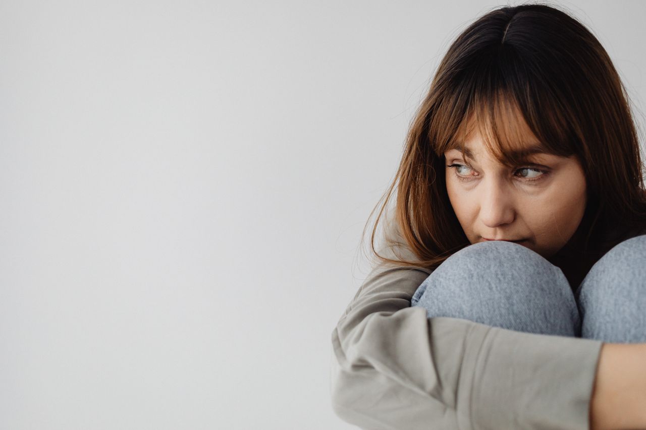 EMDR Nedir, Nasıl Çalışır? Seans Süreci ve Kimler İçin Uygun